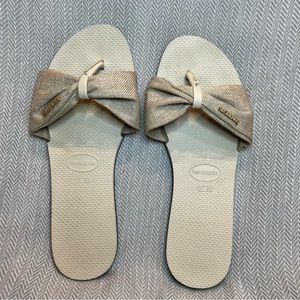 HAVAIANAS You St. Tropez Shine Sandals - LIKE NEW!